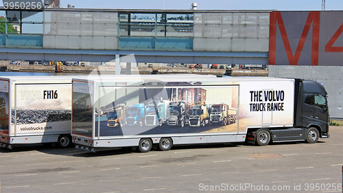 Image of Volvo FH16 750 Semi with Image of Trucks