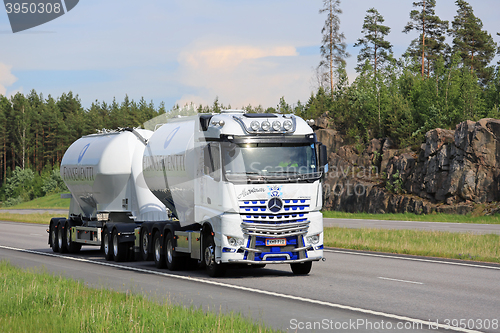 Image of White Mercedes-Benz Arocs for Cement Haul