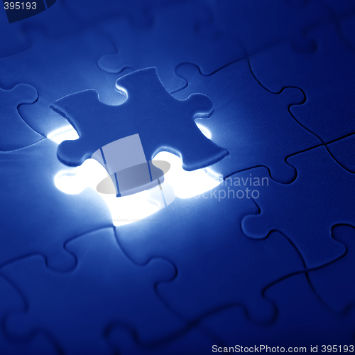 Image of jigsaw puzzle with the missing piece