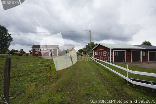 Image of houses on the countryside