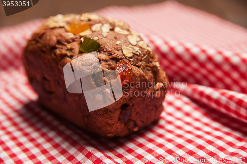 Image of Rich fruit and nut cake