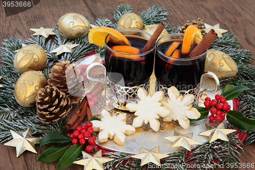 Image of Gingerbread Biscuits and Mulled Wine