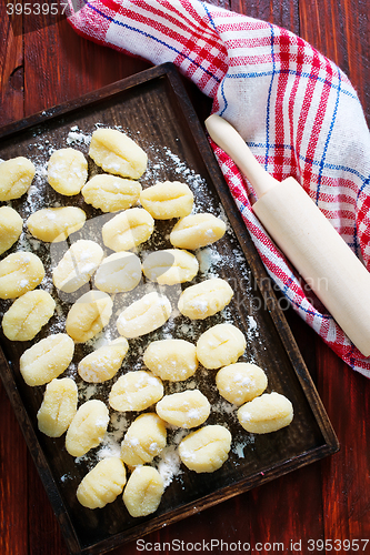 Image of raw potato gnocchi