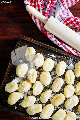 Image of raw potato gnocchi