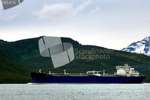 Image of Oil tanker