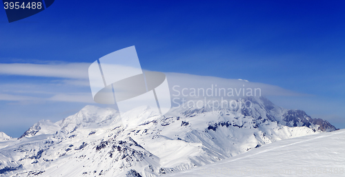 Image of Panoramic view on off-piste slope