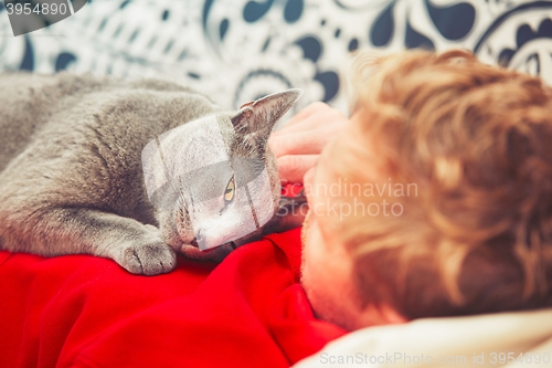 Image of Man with cat