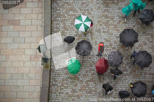 Image of People in rain