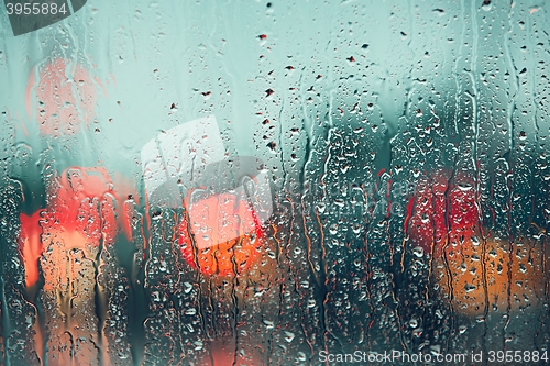 Image of Raindrop on the window of the car