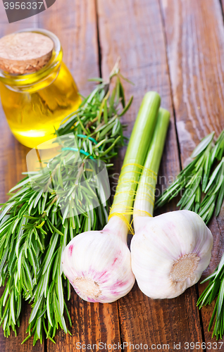 Image of garlic and olive oil