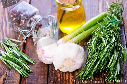 Image of garlic and olive oil