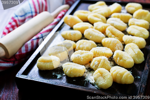 Image of raw potato gnocchi