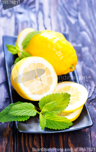 Image of fresh lemon