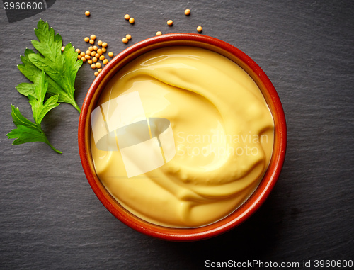 Image of bowl of mayonnaise