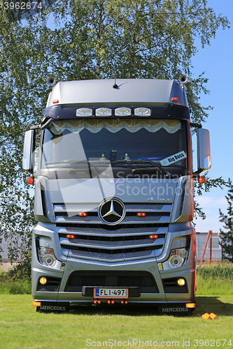 Image of Silver Mercedes-Benz Actros Truck