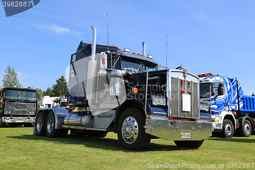 Image of Dark Blue Kenworth W900 Truck Tractor