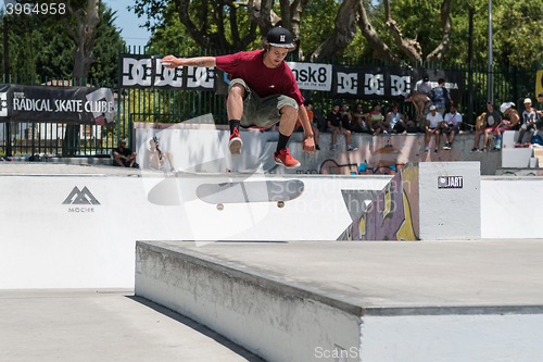 Image of Thiago Borges during the DC Skate Challenge