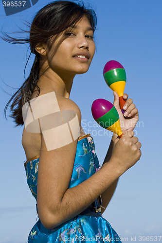 Image of Girl with Shakers