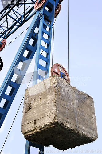 Image of Counterweight on the cable car