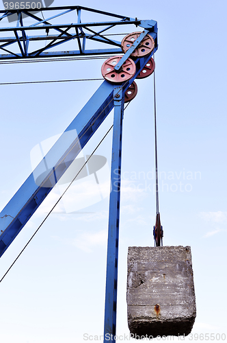 Image of Counterweight on the cable car