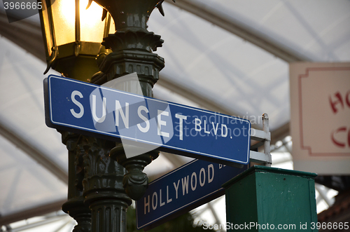 Image of Sunset Blvd street sign