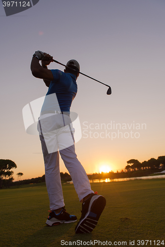 Image of golfer hitting long shot