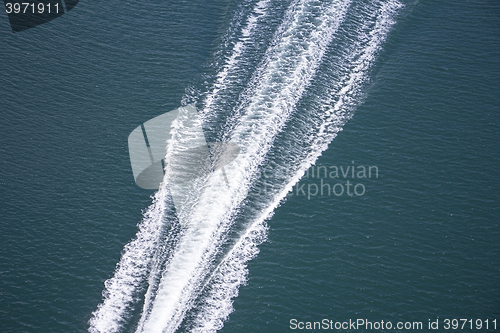 Image of Trail on sea surface