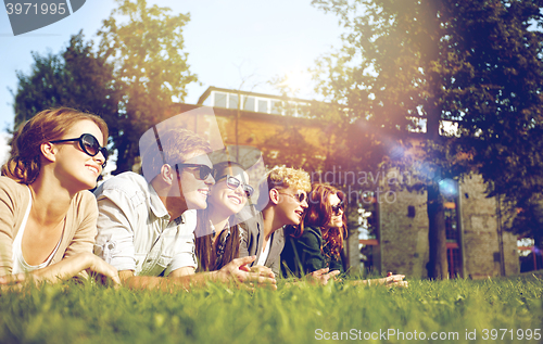 Image of group of students or teenagers hanging out