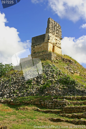 Image of Mayan ruins