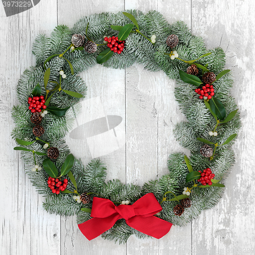 Image of Traditional Christmas Wreath 