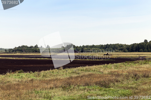 Image of extraction of peat 