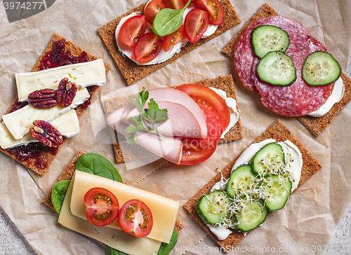 Image of various crispbread slices