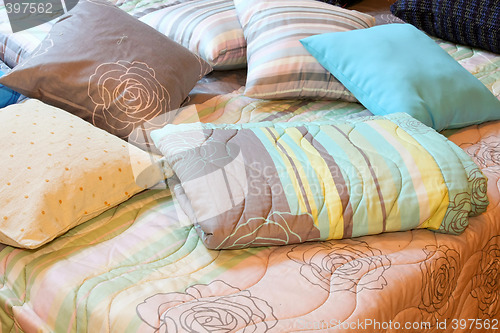Image of Pillows and blanket