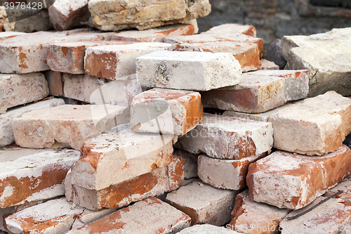 Image of old red bricks 