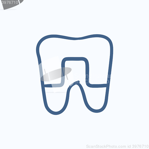 Image of Crowned tooth sketch icon.