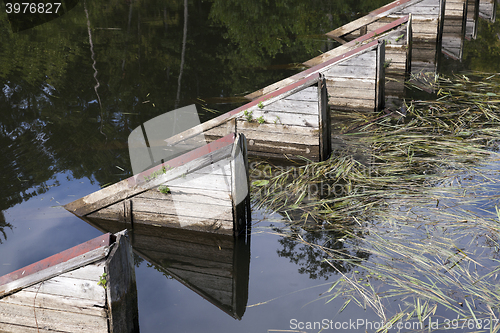 Image of old leaking dam  