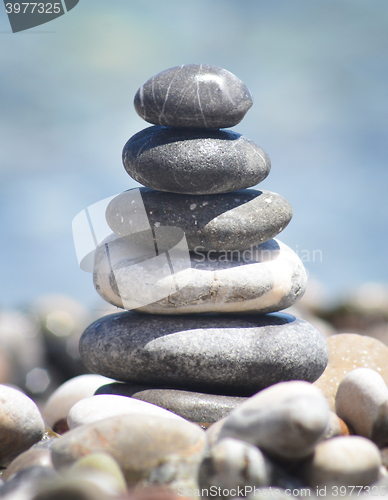 Image of balancing pebble tower