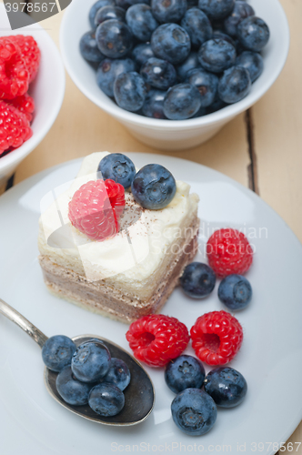 Image of fresh raspberry and blueberry cake