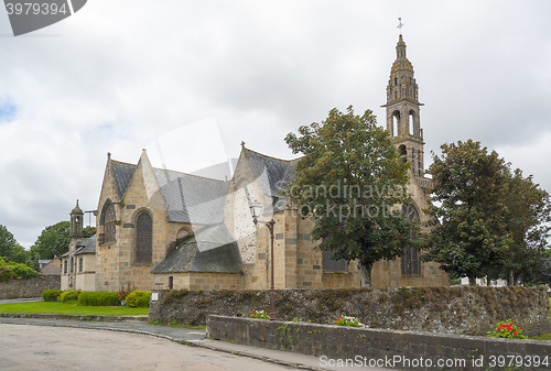 Image of church in Rumengol
