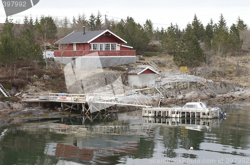 Image of Small Cottage.