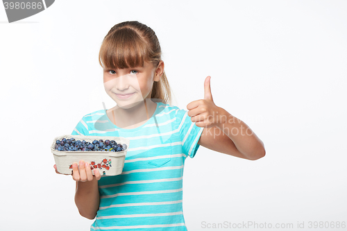 Image of Smiling elementary school age girl