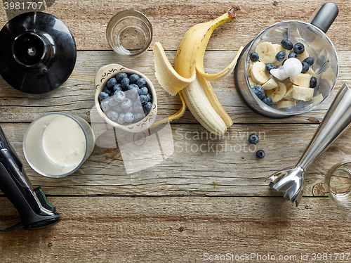 Image of ingredients for making smoothie