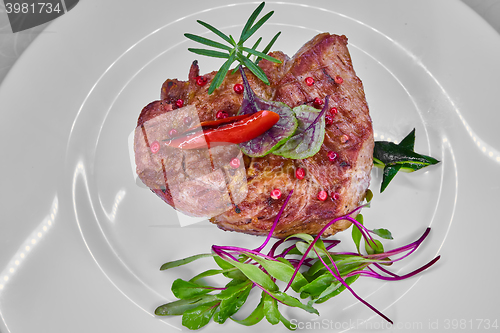 Image of Juicy steak with vegetables