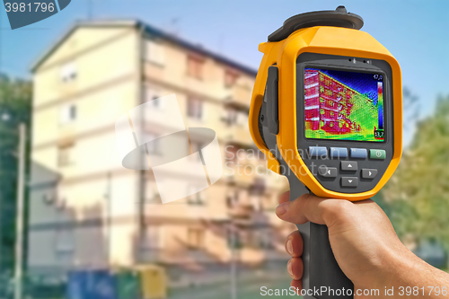 Image of Recording Buildings With Thermal Camera