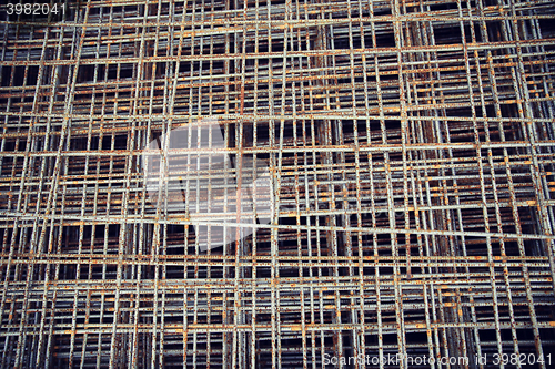 Image of close up of rusty carcass grid