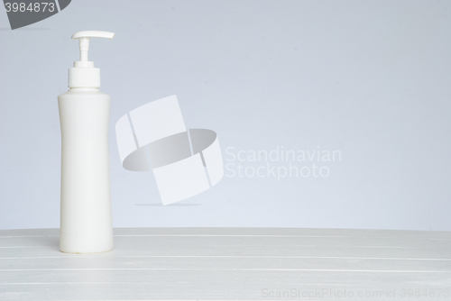 Image of Pumper dispenser of shampoo ,soap baht