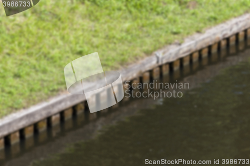 Image of old leaking dam