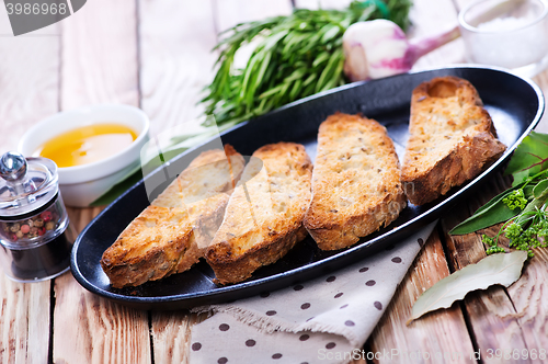 Image of homemade crunchy croutons 