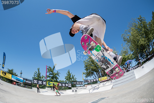 Image of Bruno Simoes during the DC Skate Challenge