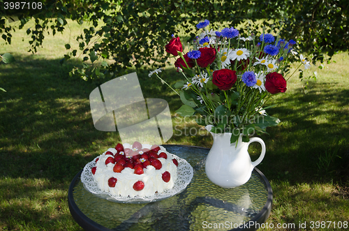 Image of Summer cake and flowers